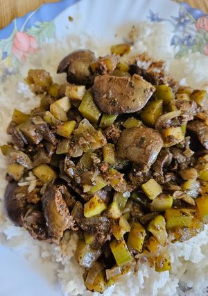 Cukkinis csirkemáj recept fotója