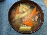 Una foto de cocina asiatica sopa miso