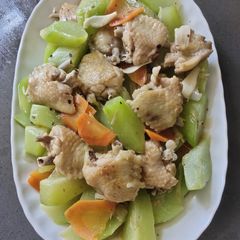 A picture of Wings with Jade Melon.