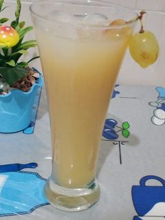 صورة لوصفة عصير العنب الاخضر 🍇من ألذ العصائر 😋