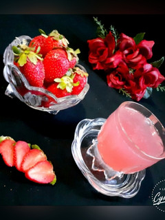 عکسی از دستور دمنوش توت فرنگی👌😍🍓 مفرح انرژی بخش پیشگیری و درمان سرماخوردگی