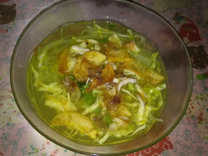 Bagaimana Menyiapkan Soto Ayam Bening, Lezat Sekali