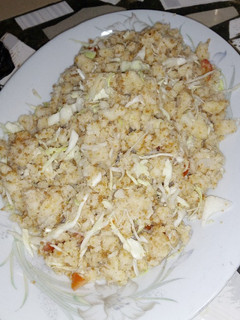 A picture of Gari with veggies.