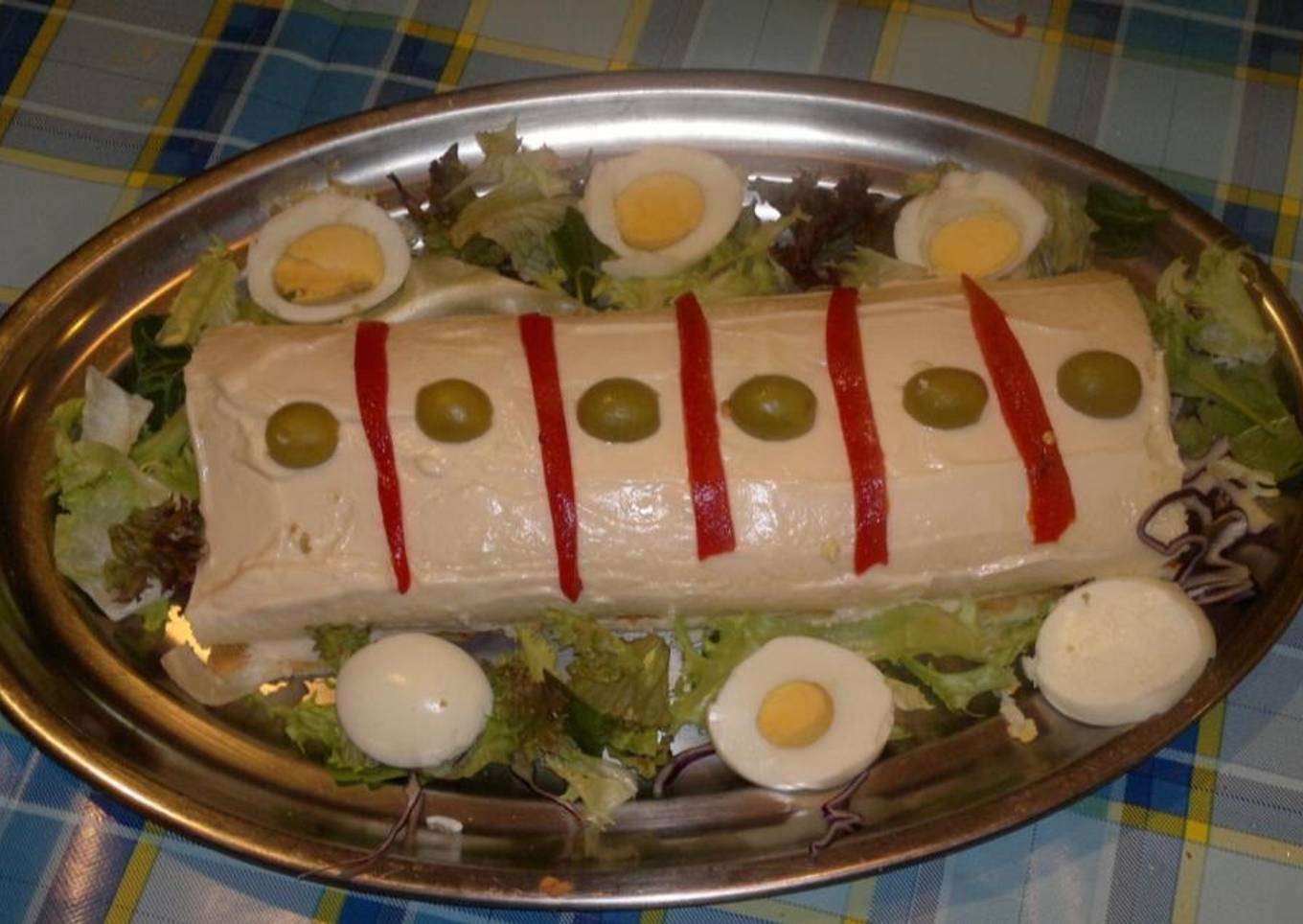  Pionono con crema de pollo