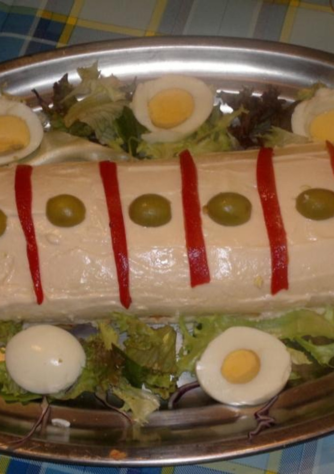 Una foto de Pionono con crema de pollo