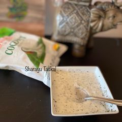 A picture of Instant yogurt coconut chutney.