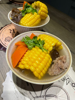 ［電鍋料理］玉米蘿蔔排骨湯 的食譜成品照片