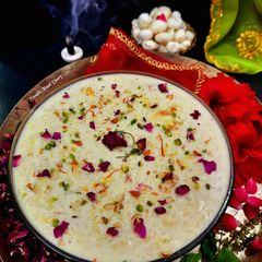 A picture of Rice kheer.