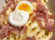 Une photo de tagliatelle œufs