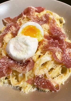 Une photo de Tagliatelles au jambon cru