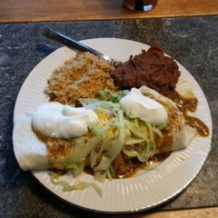 A picture of Brad's chile verde burrito.
