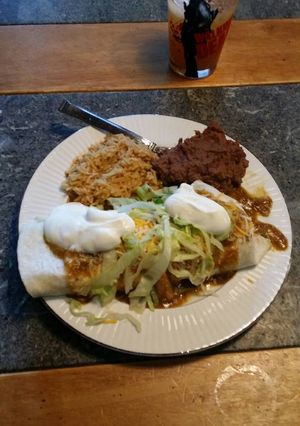 A picture of Brad's chile verde burrito.