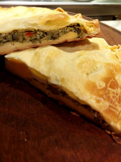 Una foto de Tarta deliciosa de verduras, huevo y queso. 🔹️😋 ñam ñam🔹️