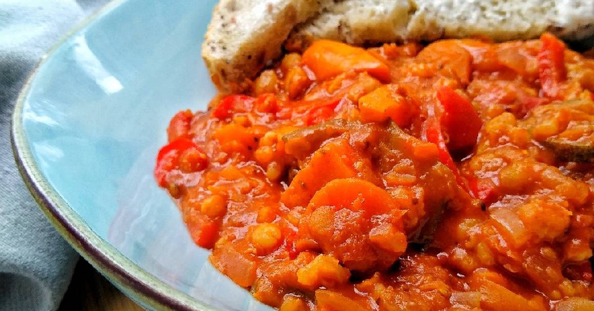 Red Vegetable Stew With Pearl Barley & Split Peas Recipe by Natalie