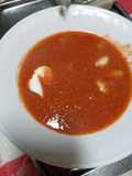 Crema de tomate y camarones