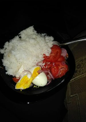 A picture of Plain rice with boiled eggs#authormarathon#.