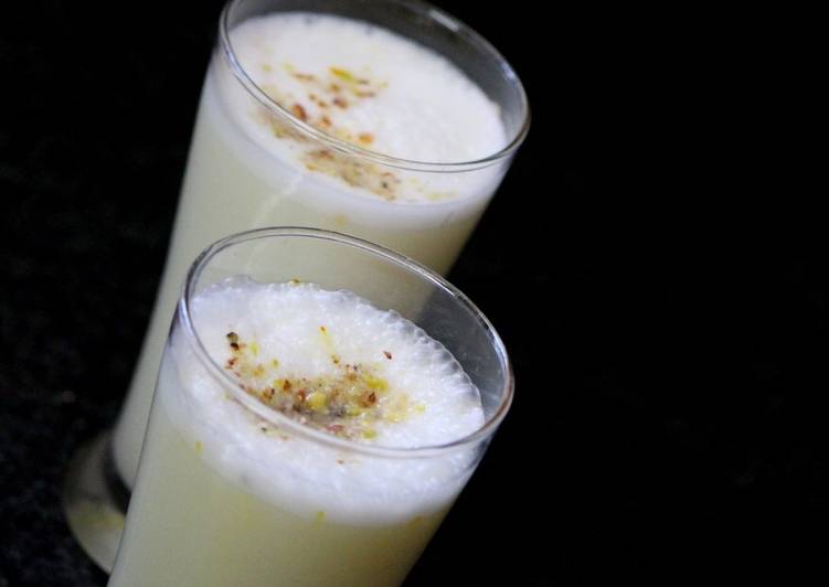 Step-by-Step Guide to Make Perfect Khoya lassi