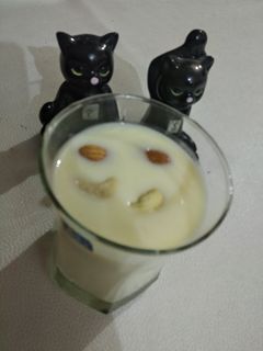 A picture of Mango shake.