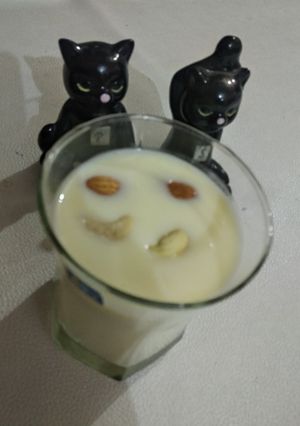 A picture of Mango shake.