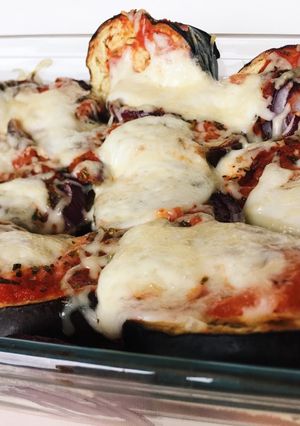 Foto principal de Berenjena con mozzarella y tomate