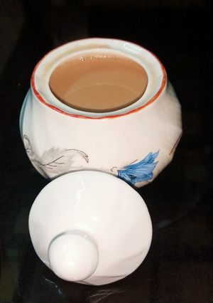 अदरक वाली चाय(adrak wali chai recipe in hindi) रेसिपी मुख्य फोटो