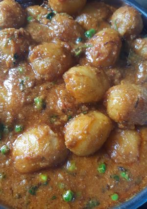 নিরামিষ আলুর দম(Niramish aloor dum recipe in Bengali) রেসিপির প্রধান ছবি