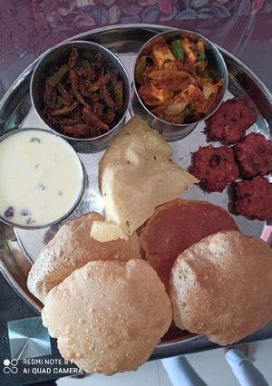 A picture of Punjabi thali.