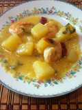 Guiso de papas con camarones