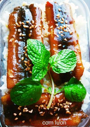 Hình của món Cơm lươn.
