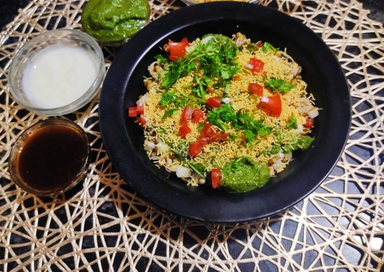 How to Make Award-winning Steamed moong sprouts chaat