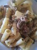 Pasta Funghi tonno e prezzemolo