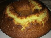 Una foto de budín de naranja fácil