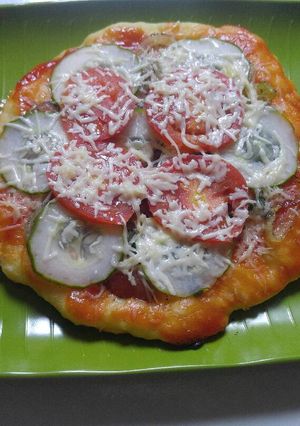 Foto resep Homemade Chicken Sausage Pizza