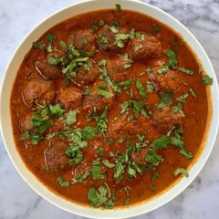 A picture of Kachhe kele ke kofte.