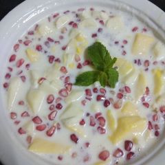 A picture of Creamy fruit cream.