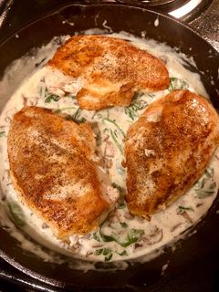 A picture of Lexie’s Chicken Florentine.