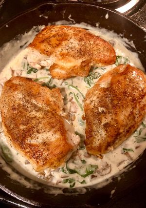 A picture of Lexie’s Chicken Florentine.