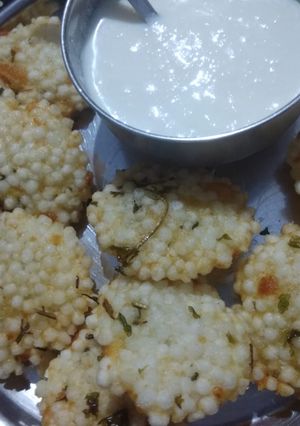 साबूदाना बड़ा (sabudana bada recipe in hindi) रेसिपी मुख्य फोटो