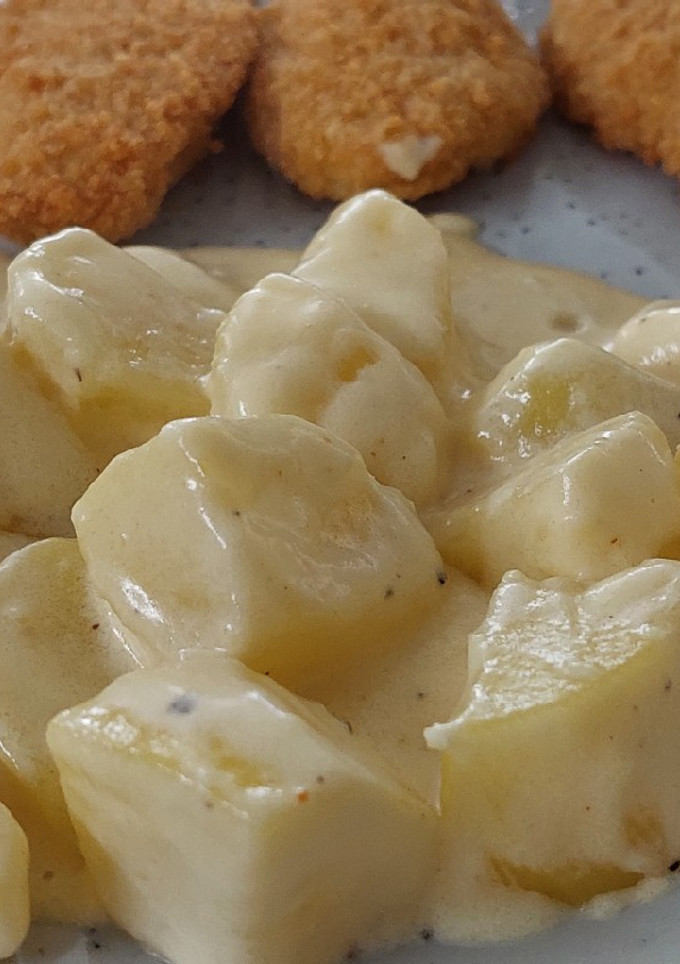 Una foto de Papas gratinadas en olla 🫕