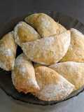 Empanadas, tapas con quinoa y relleno de chorizo de pollo