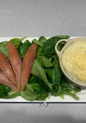 Une photo de Oeufs au four et saumon fumé d’Isigny