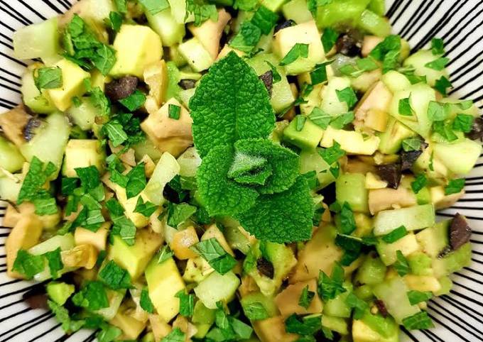 TARTARE DE CONCOMBRE, AVOCAT &amp; MENTHE 🥑