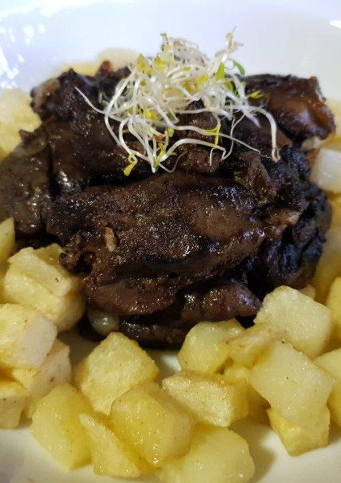 Una foto de Higaditos encebollados con frangelico