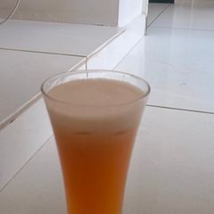 A picture of Stone fruit drink.