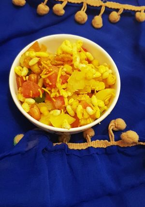 A picture of Sukhi bhel.
