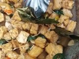 Sambel goreng tahu tempe, udang dan cecek