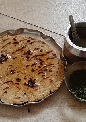 A picture of Makai ni roti.