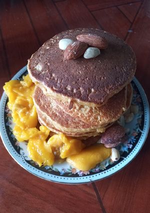 Una foto de Pancakes de avena con mango