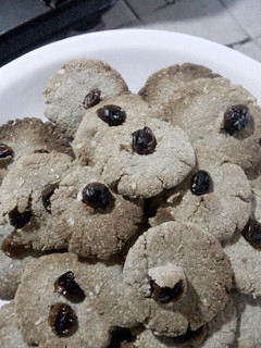 Una foto de ¡Galletitas del bagazo de almendras! 🥛🍪 (Con avena y vegana)