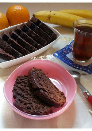 A picture of Banana brownie cake.